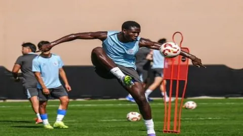 豪哥逐梦：回望英联杯巅峰之战，剑指曼联再战巅峰！